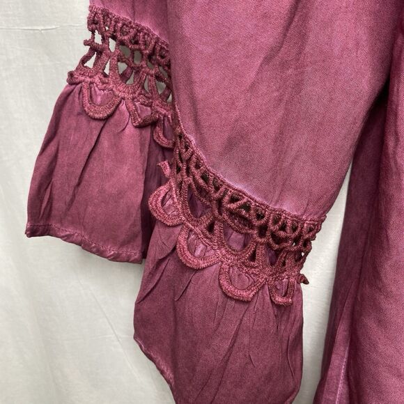 Floral & Ivy Blouse Smocked Neck Crochet Sleeve Tunic Flowy Womens Sz L Red Wine - Picture 8 of 10